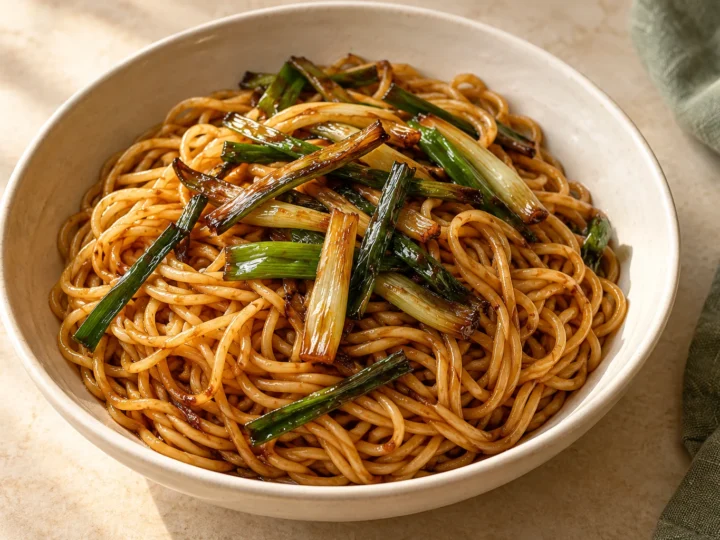 Shanghai spring-onion oil noodles served ready to eat.